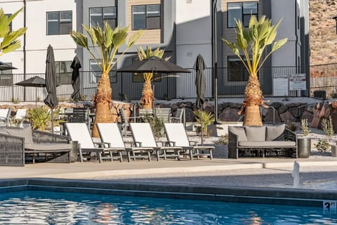 Pinyon Pines #103 condo Apartment in Washington