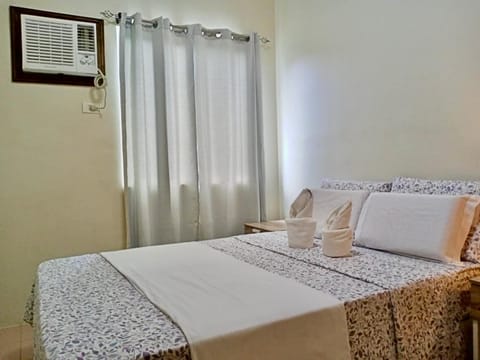 Marina Condominium DaLei 3! Sleep 7pax Apartment hotel in Dumaguete