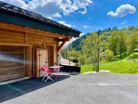 Charmant appartement sous combles, neuf Apartment in Les Gets