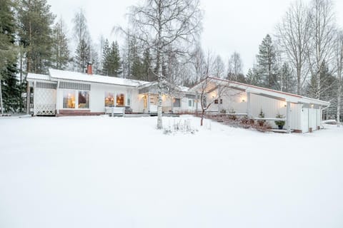 Property building, Day, Natural landscape, Winter