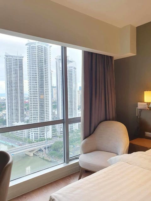 Novotel Suites Manila by CesCrib Near Makati Apartment in Mandaluyong