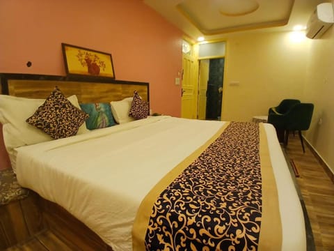 Hotel Pragati, New Loha Mandi Hotel in Jaipur