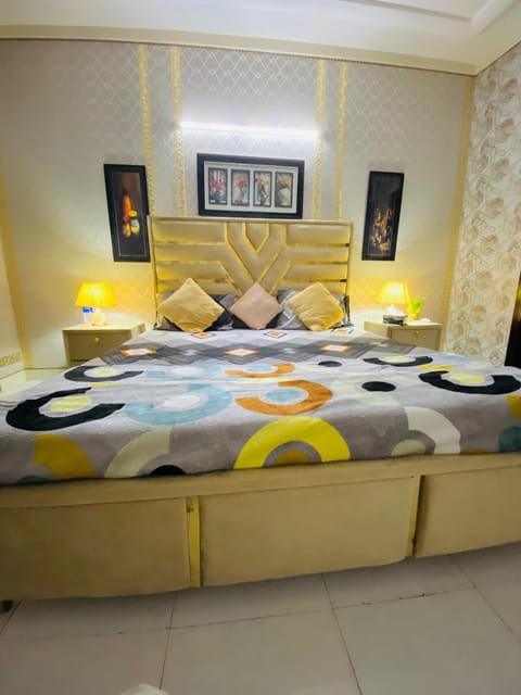 Air Avenue Luxury apartment Apartment in Lahore