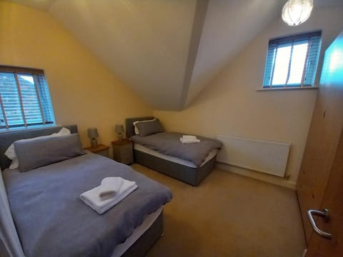 Cosy Spacious 2 bedroom Apartment Free Parking Apartment in Nottingham