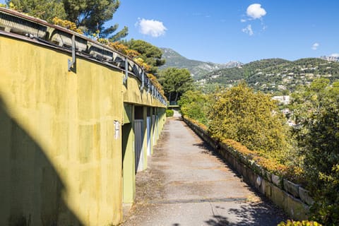 Day, Mountain view, Parking