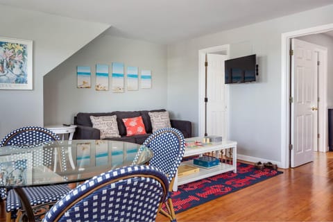 Waverly Suite 3 Apartment in Block Island