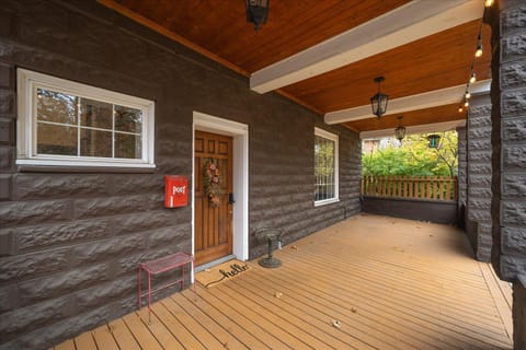 Craftsman on Grand LLC Villa in Spokane