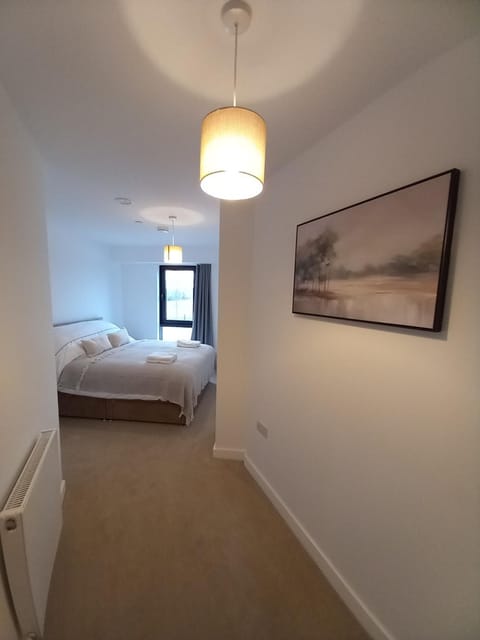 Central Modern and Spacious River view Apartment with parking Apartment in Nottingham