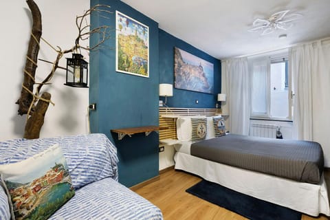 Living room, Bedroom