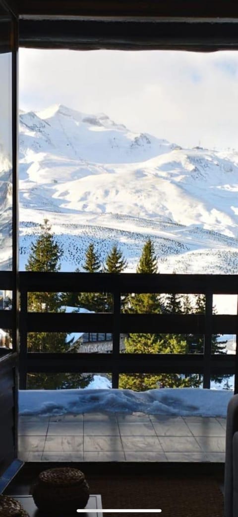 Day, Natural landscape, View (from property/room), Balcony/Terrace, Mountain view