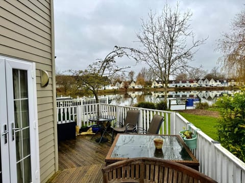 Property building, Garden, View (from property/room), Balcony/Terrace, Balcony/Terrace, Garden view