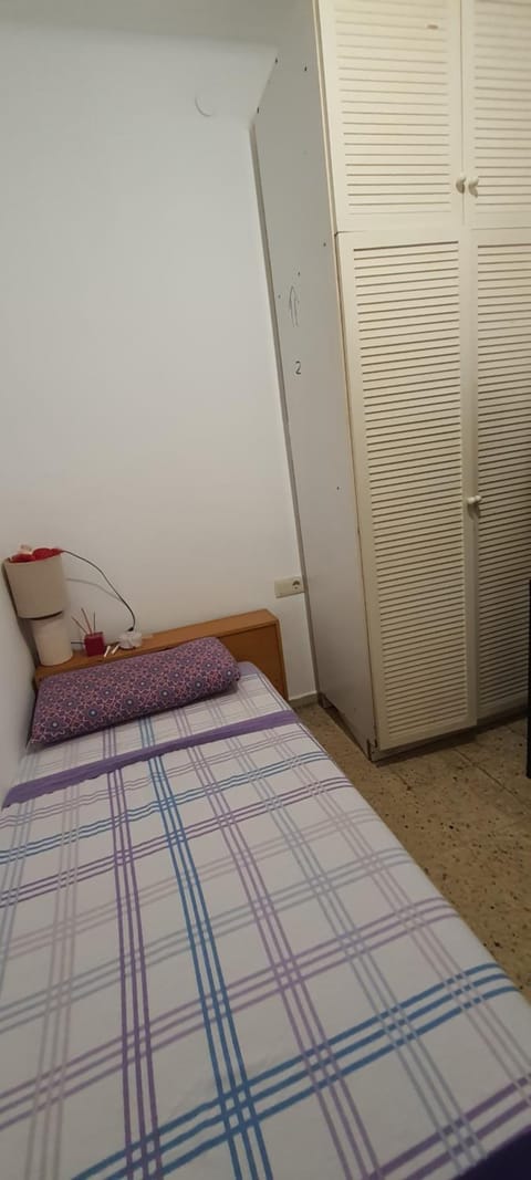 Estudio, privado e independiente Apartment in L'Hospitalet de Llobregat