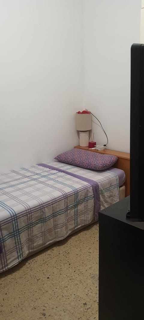 Estudio, privado e independiente Apartment in L'Hospitalet de Llobregat