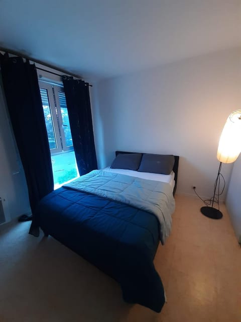 Appartement 30M Apartment in Cergy