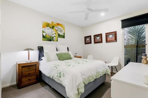 Spacious Mt Eliza home with Private Garden Casa in Mount Eliza