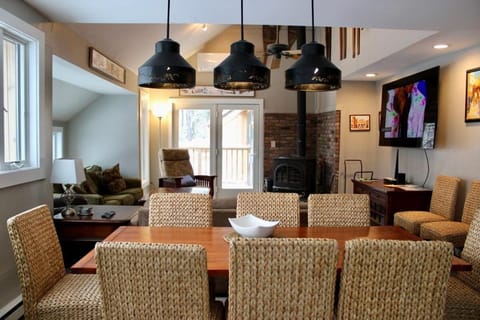 Trailside Village #8 - Slopeside 3BR with Hot Tub and Sauna, Ski In Ski Out with Lift Ticket Deals House in Killington