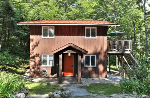 the SHACK - Three Bedroom Home Close to Resort with Hot Tub and Lift Ticket Deals House in Mendon