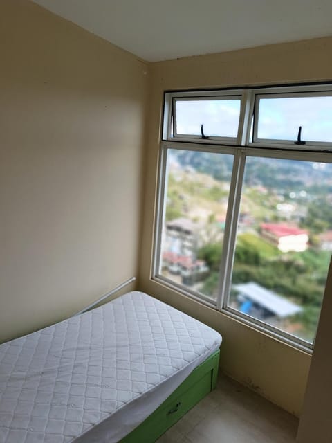 Mountain and City View Apartment Apartment hotel in Baguio