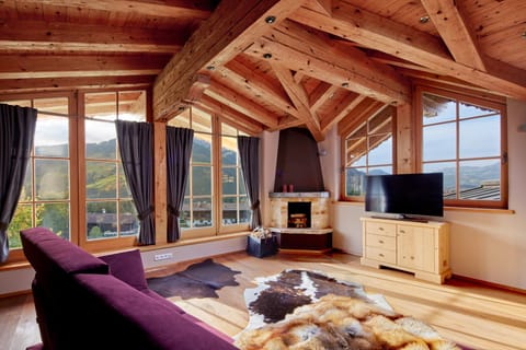 Living room, Mountain view