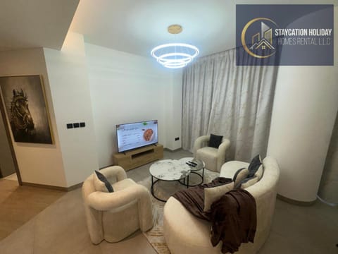 Spacious Furnished 2BR n Maid Waves Grande Apartment in Dubai