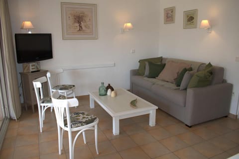 Golf Fontaine Apartment in Mallemort