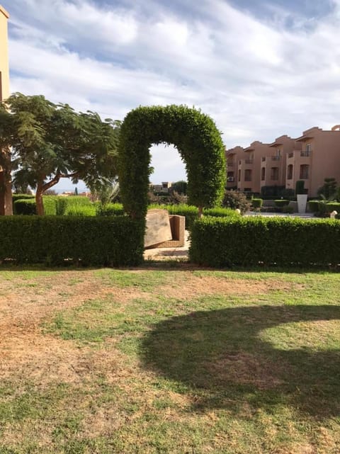 Empire resort El Sokhna , ground floor, sea and pool view, wind valley House in South Sinai Governorate