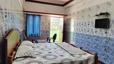 Nandhan Guest House Bed and Breakfast in Puducherry