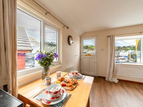 Apartment Harbourside Hideaway by Interhome Apartment in Mevagissey