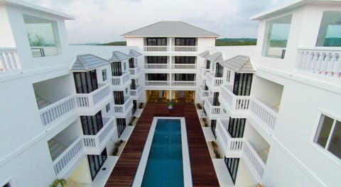 Mary Beach Hotel & Resort Hôtel in Ream