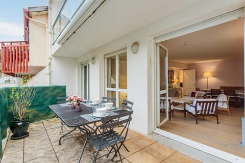 Balcony/Terrace, Living room