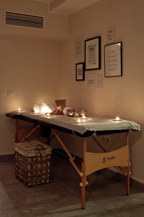 Massage, Spa and wellness centre/facilities