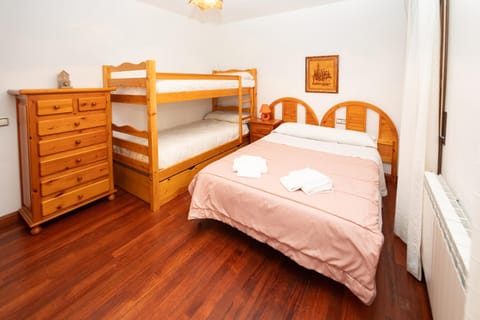 Bed, Photo of the whole room, Bedroom, bunk bed, towels, wardrobe