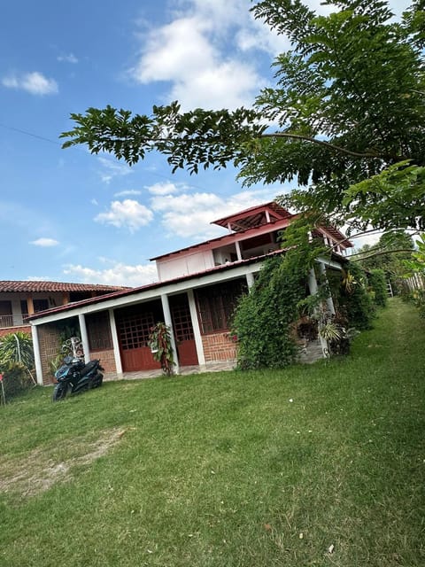 Villa Esmeralda House in Tuluá