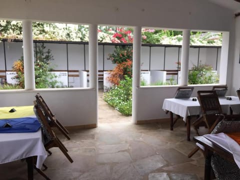 Amani Leo Resort Pay Per Room or Rooms Bed and Breakfast in Malindi