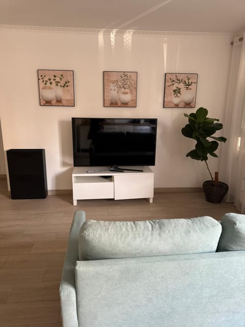 Grand F4 proche Paris et RER A Calme et Confort au Coeur de la Ville Apartment in Chatou