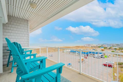 Penthouse By The Sea Huge Home with Amazing Views House in Sandbridge