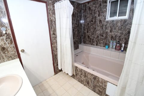 Bathroom, Bath