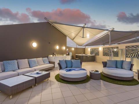 1322 Luxury Beachfront Penthouse with Rooftop Jacuzzi Apartment in Kingscliff