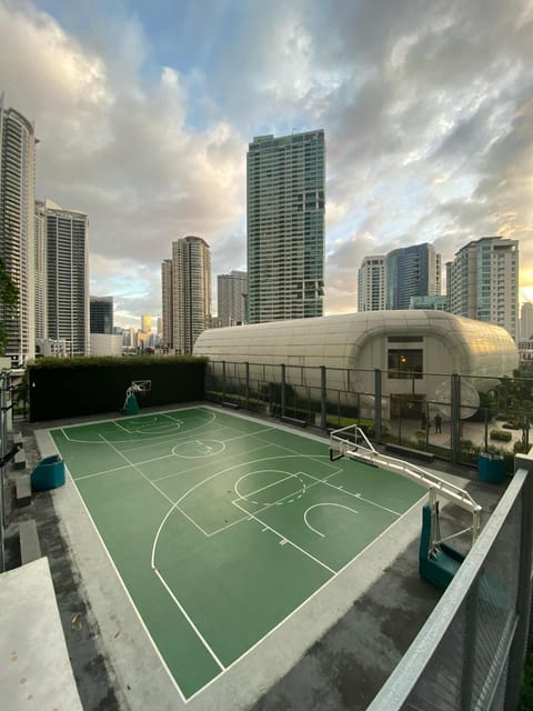 Amira Luxury Suites Hotel in Mandaluyong