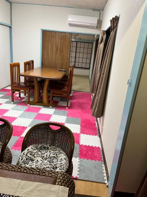 栄子ハウス三芳荘 Apartment in Saitama Prefecture