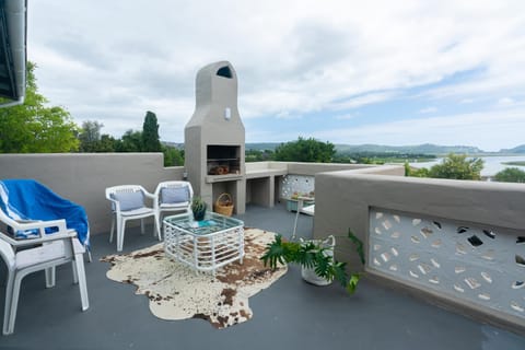 Natural landscape, Balcony/Terrace, Lake view