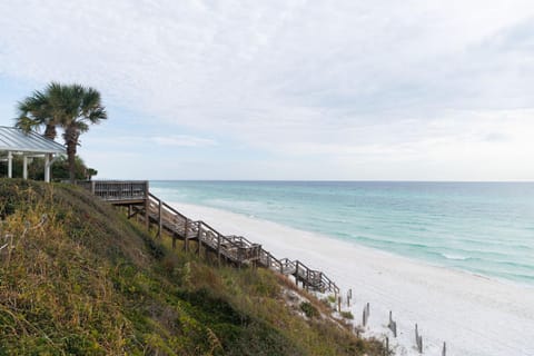 Coach's Corner by Stay on 30A- Pool, Bikes, Golf Cart House in Seacrest