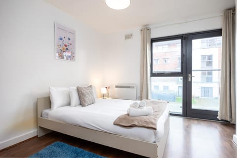 Contemporary 2BR Flat in Dublin's Cultural Hub Apartment in Dublin