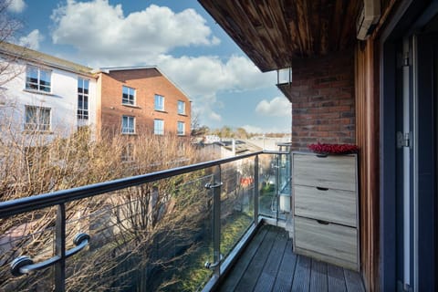 Contemporary 2BR Flat in Dublin's Cultural Hub Apartment in Dublin