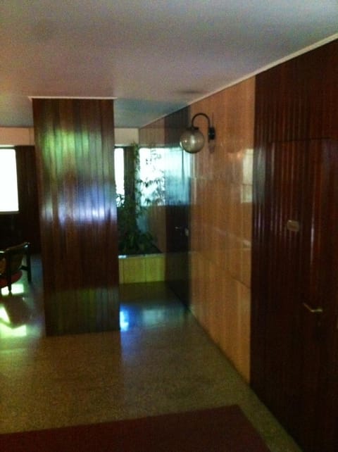 Day, Decorative detail