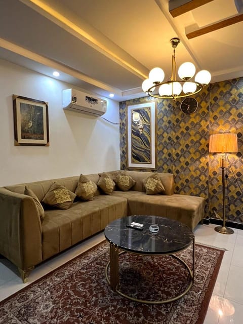 Living room, Seating area, air conditioner