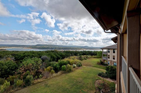 Day, Natural landscape, View (from property/room), Balcony/Terrace, Lake view, Mountain view