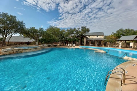 Hot Tub, Swimming pool