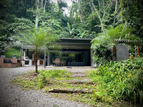 Facade/entrance, Day, Garden view