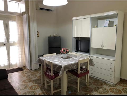 Dining area, air conditioner